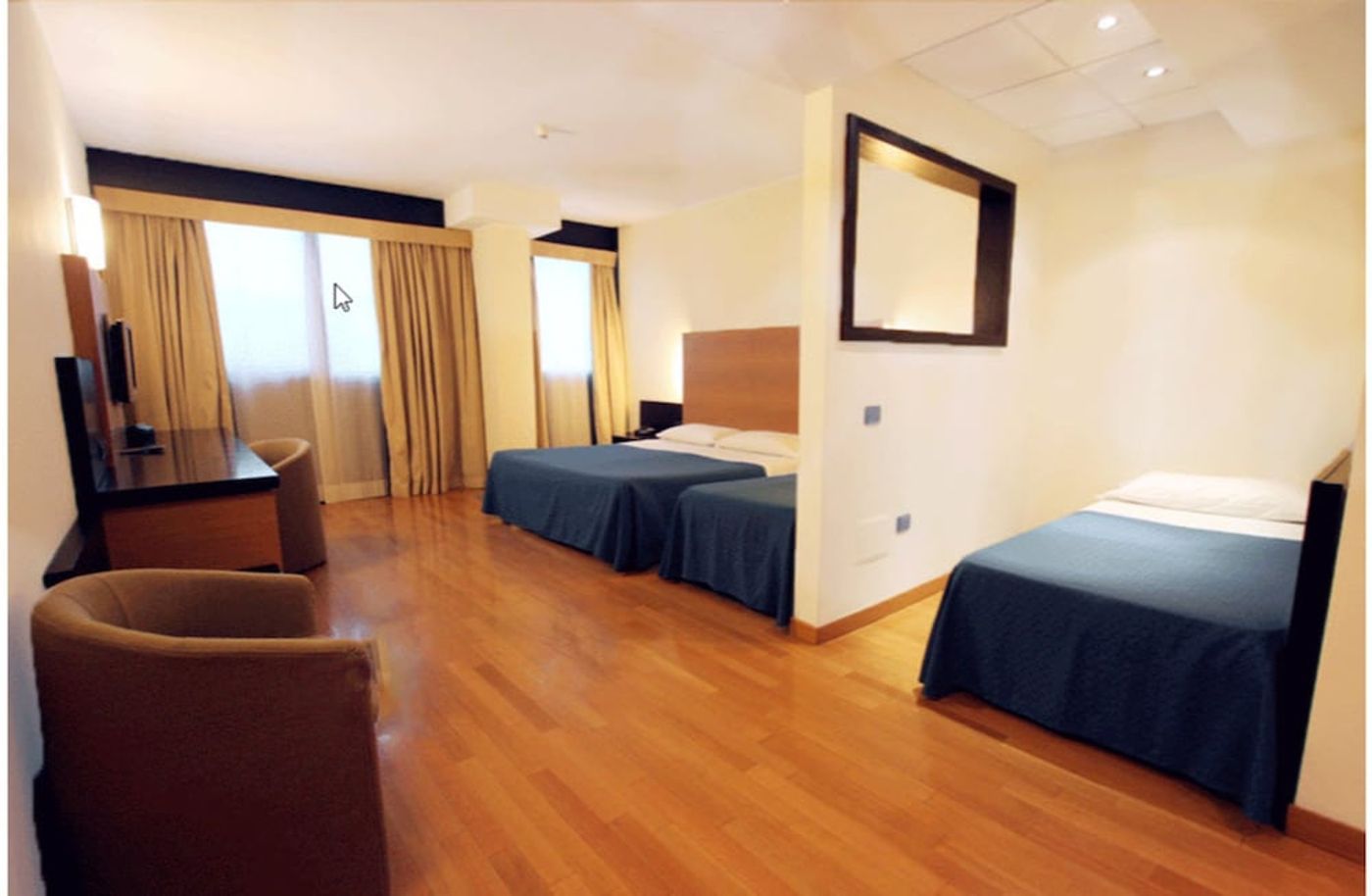 expedia-3163576-10