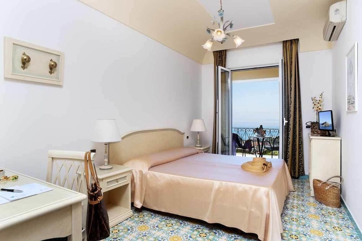 expedia-3166189-22