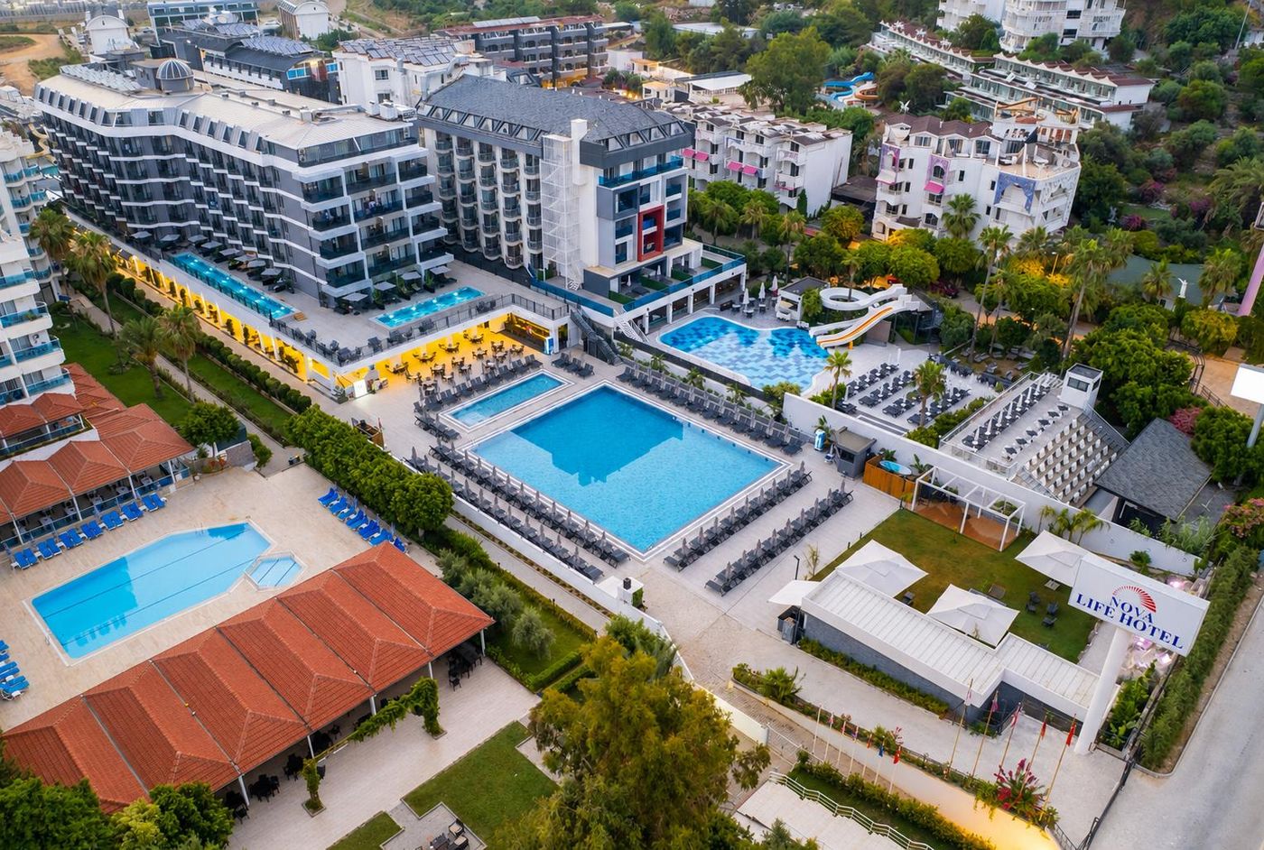 Nova Life Hotel