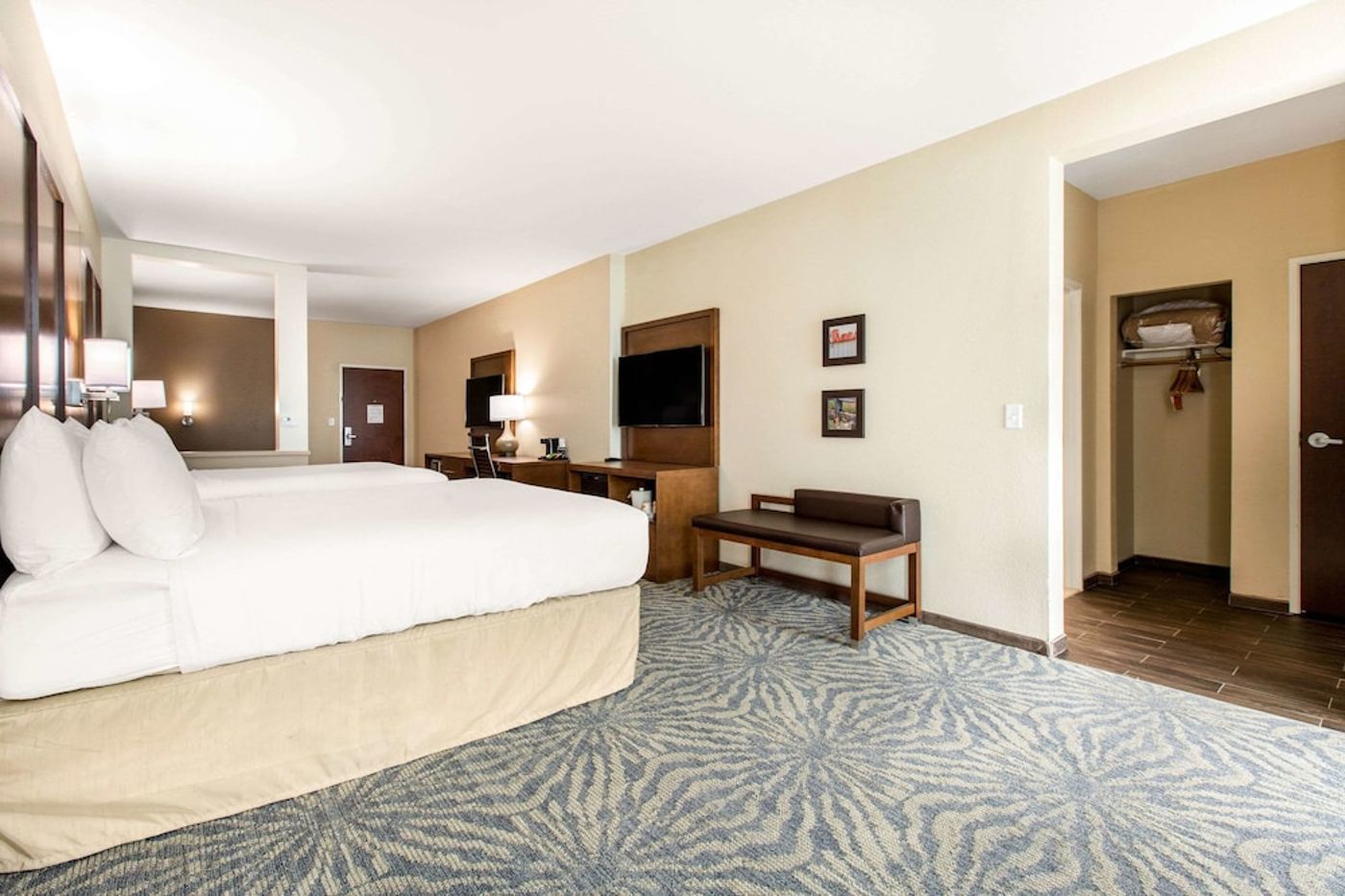 expedia-3163242-18