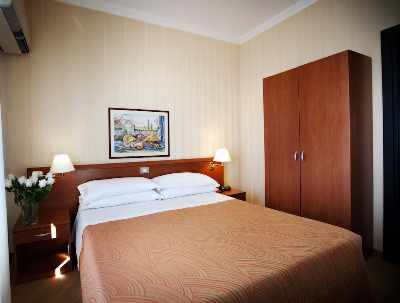 expedia-3036456-1