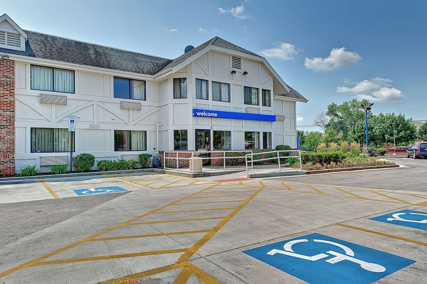 expedia-3162060-4