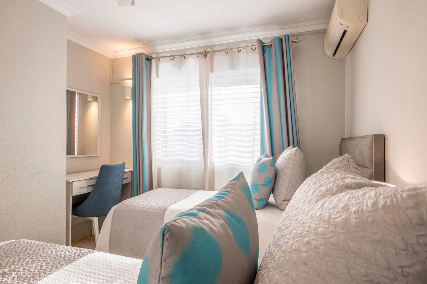 10.02.26 ONA Los Claveles