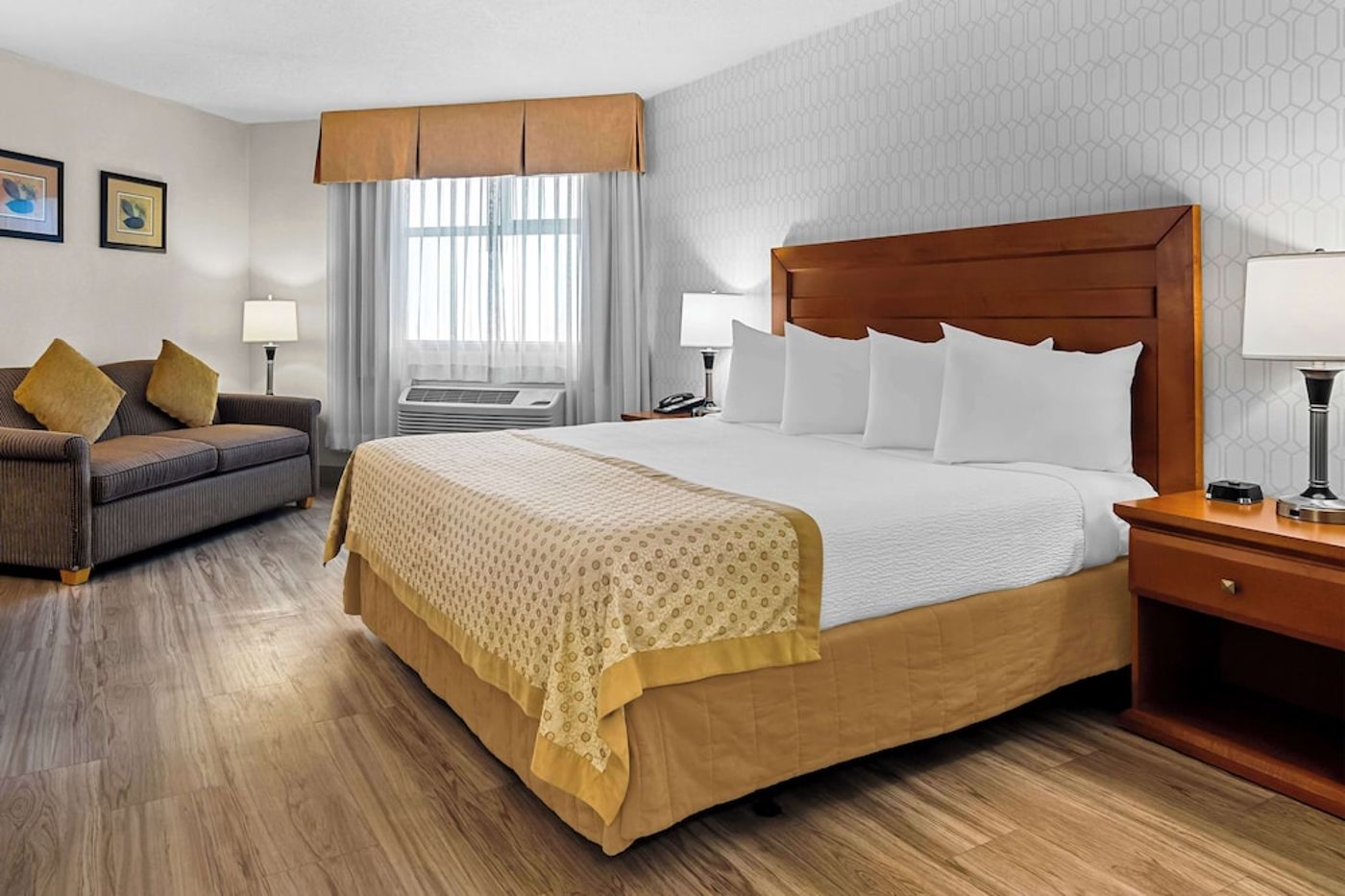 expedia-3164986-5