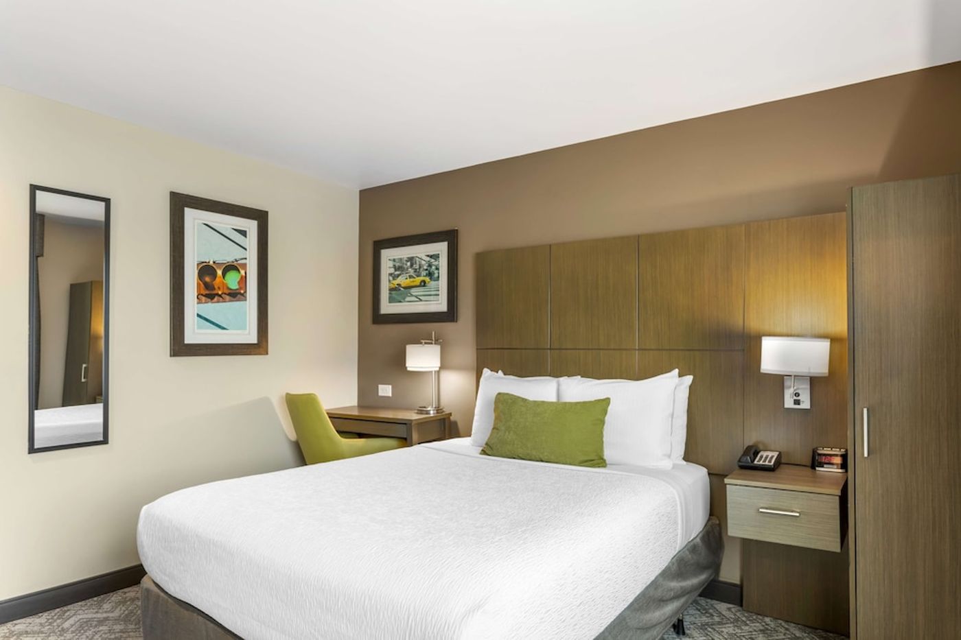 expedia-3162468-18