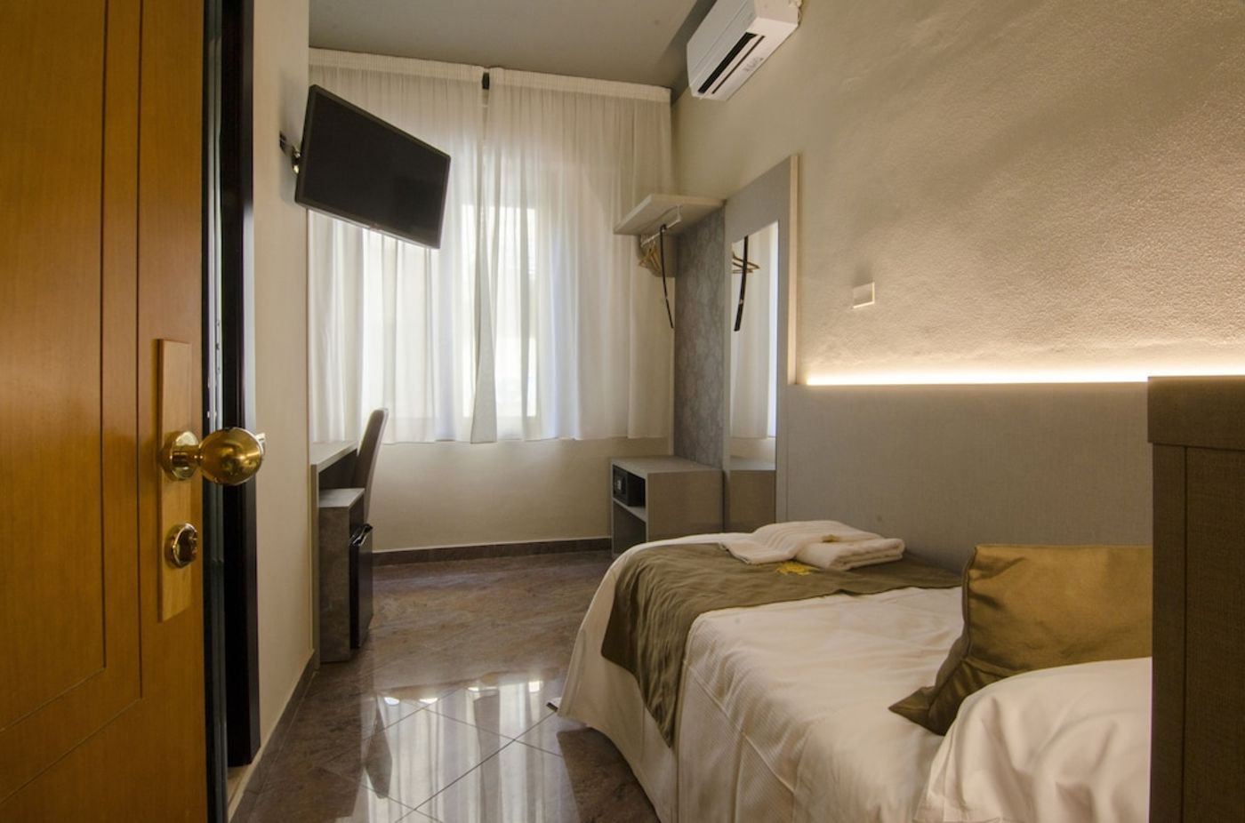 expedia-3162726-4