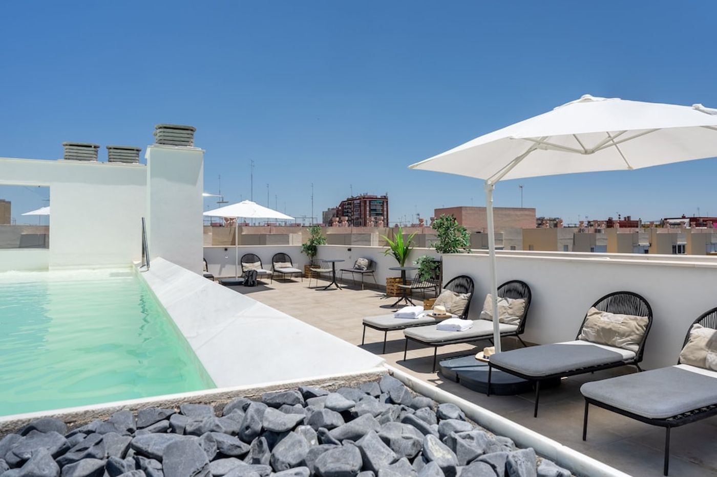 expedia-3163843-1