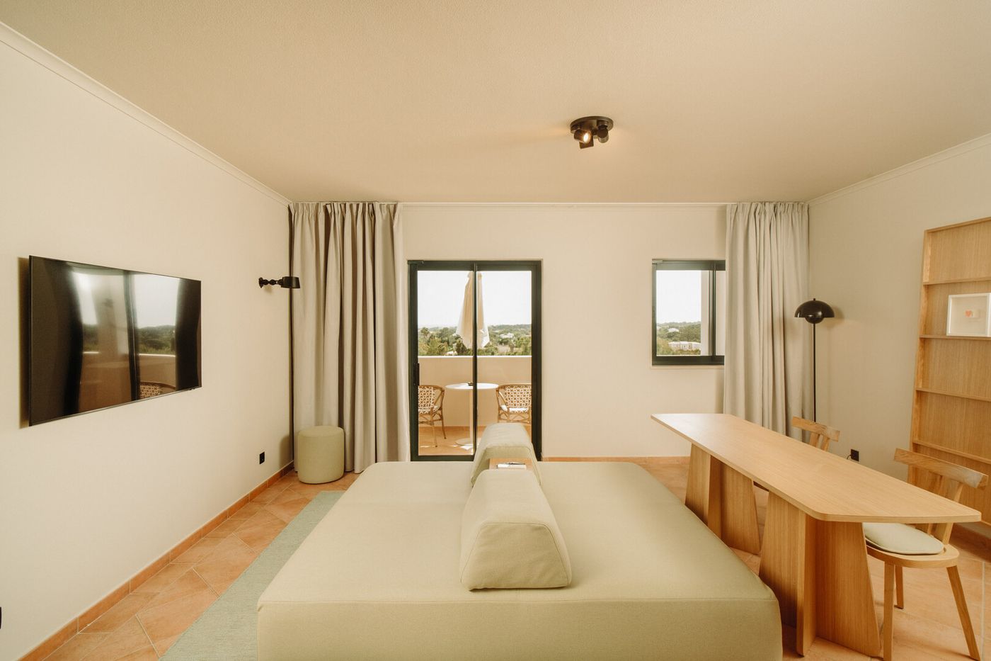 12.10.26 Vale Del Rei Hotels and Villas