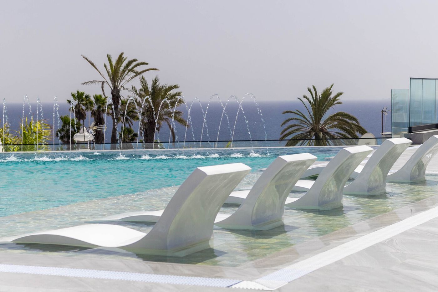 ROYAL ATLANTICO