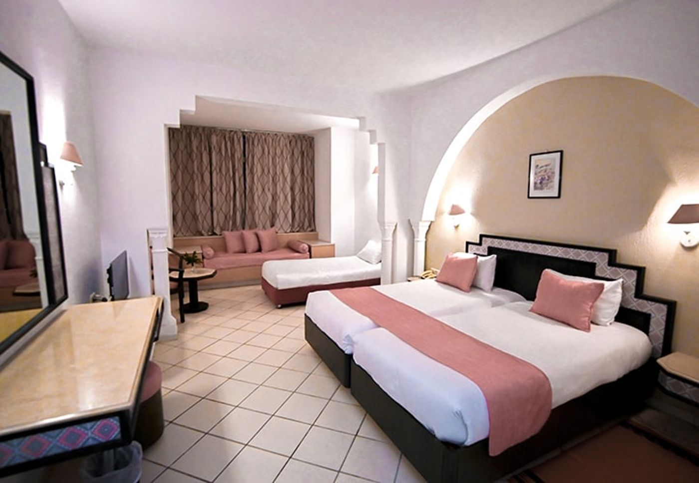 tunisia lodge 23.09