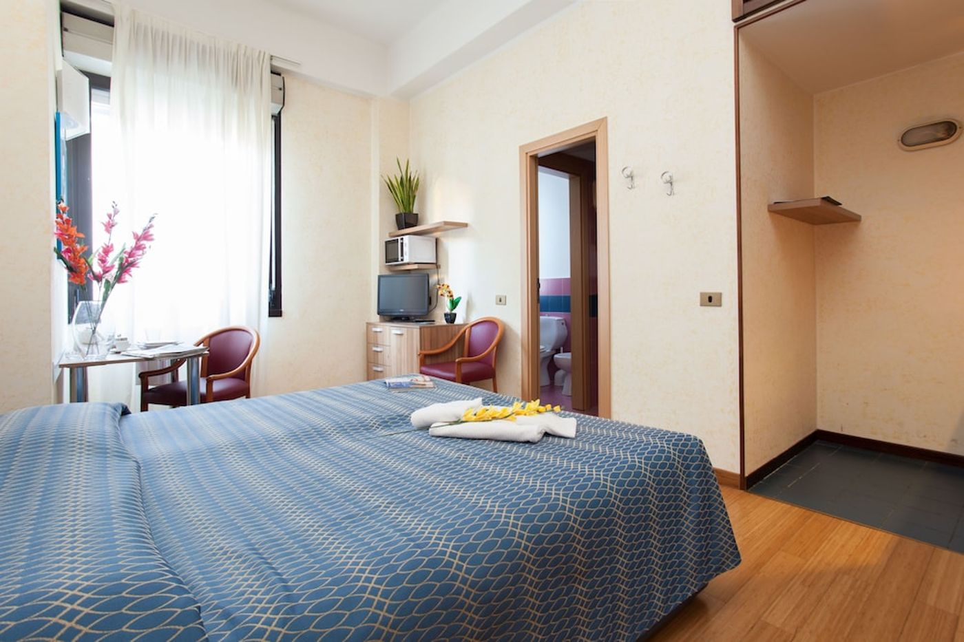 expedia-3159921-18