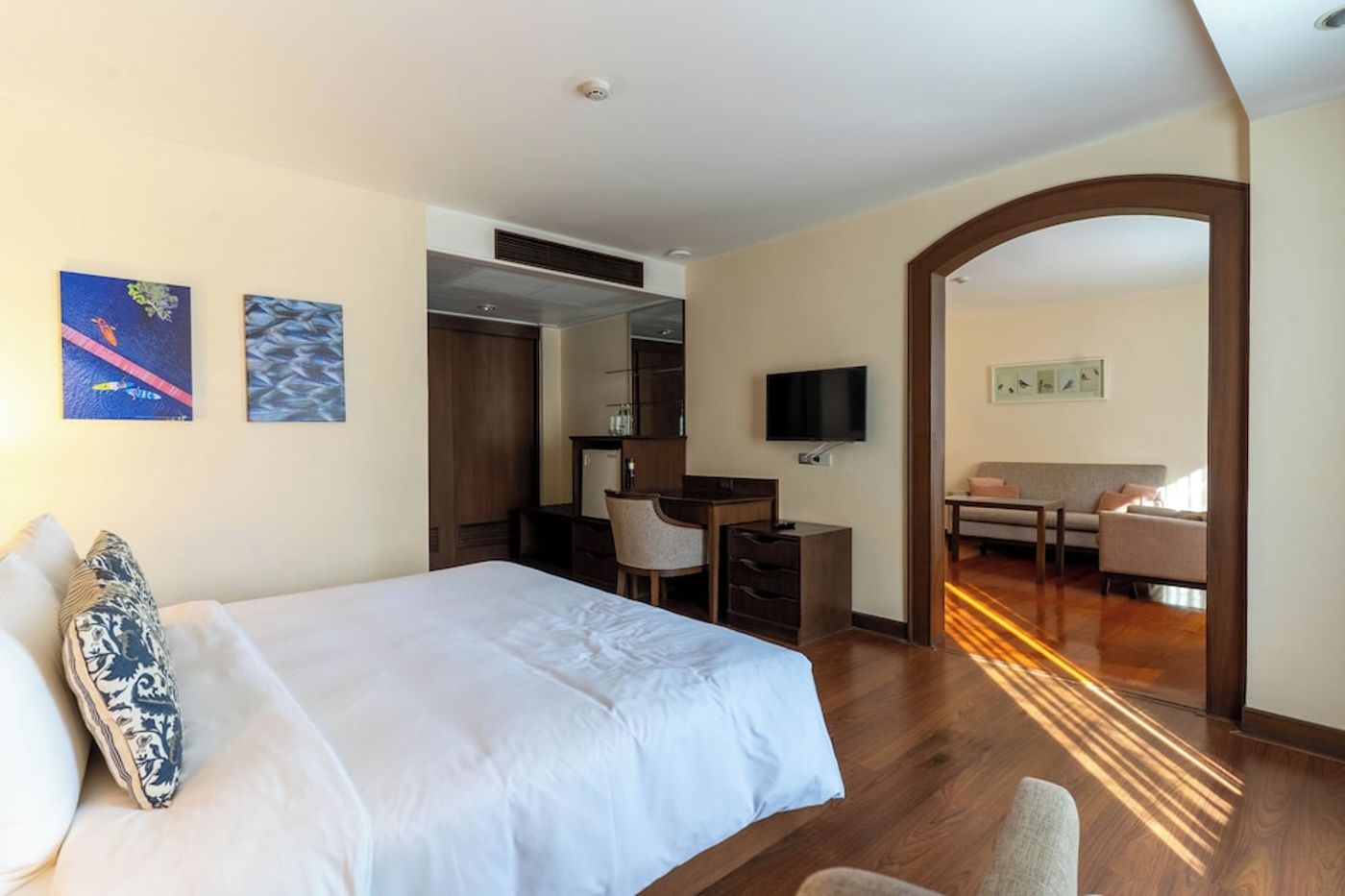 expedia-3162791-25