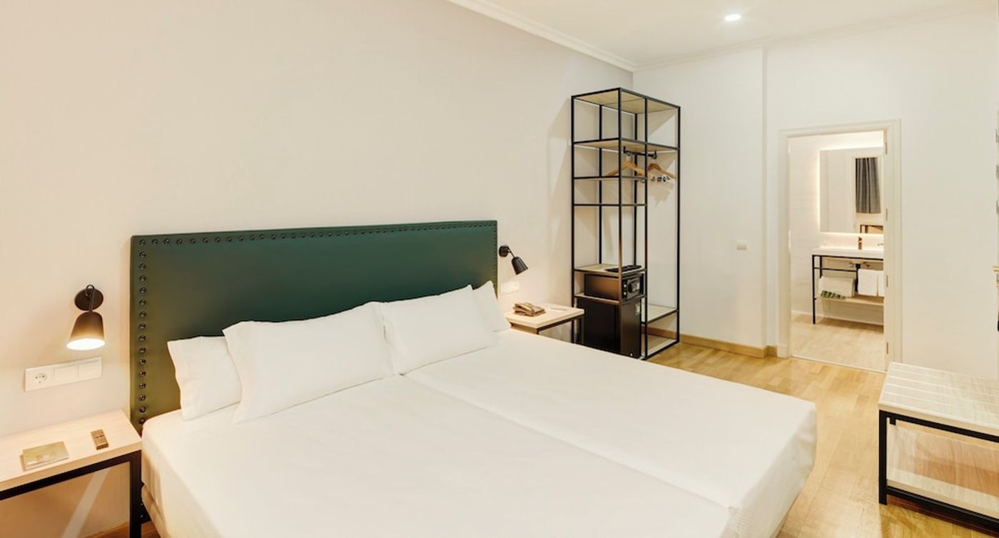 expedia-3166043-6