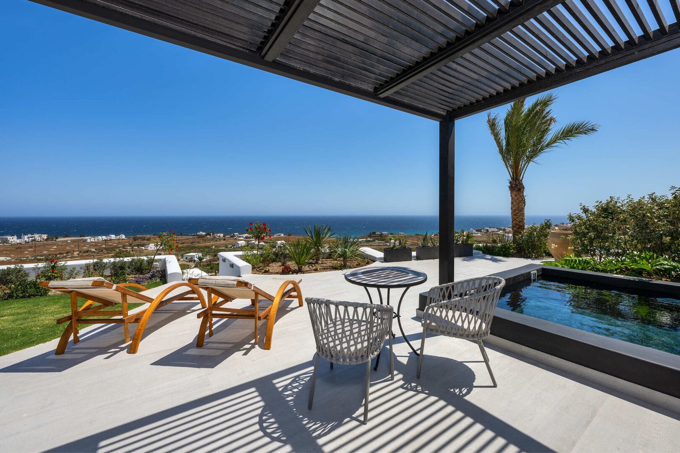 Senior Suite (SeaView, Private Pool ) (1).jpg