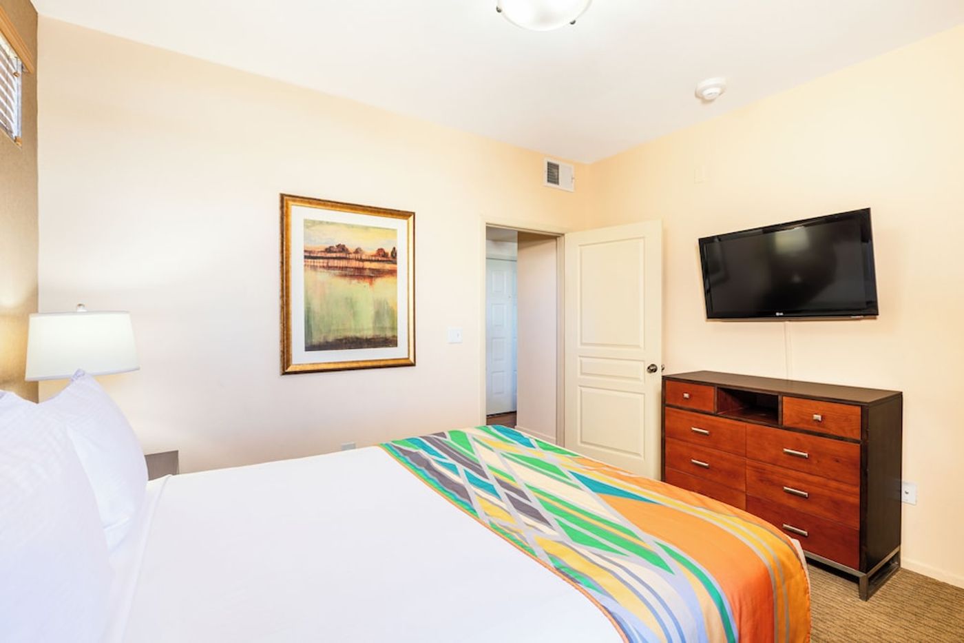 expedia-3158959-17