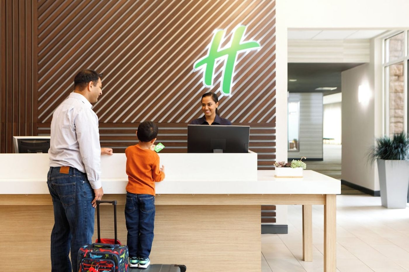 expedia-3158773-6