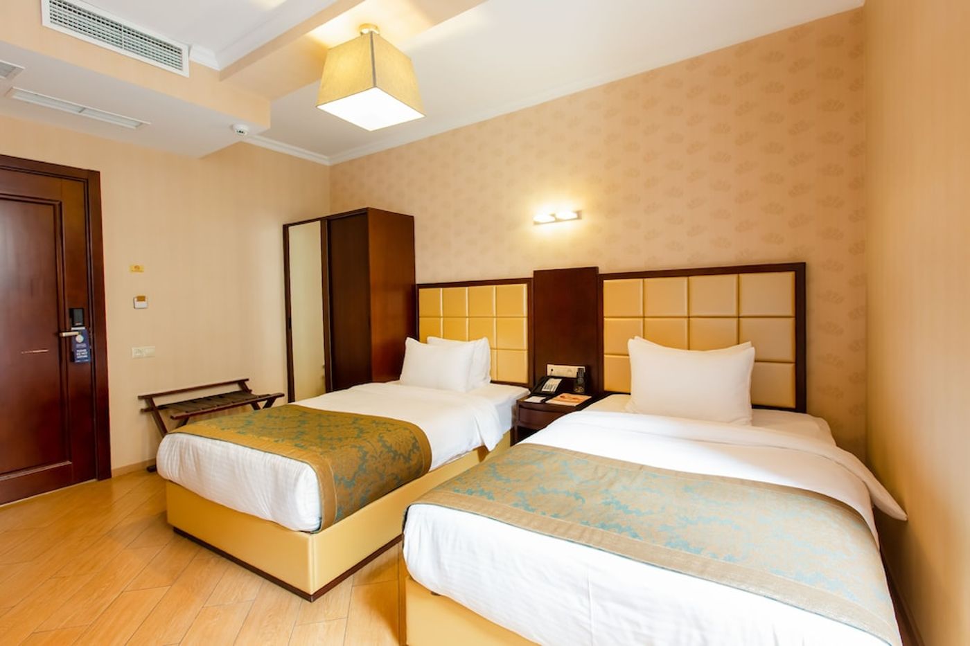 expedia-3157488-26