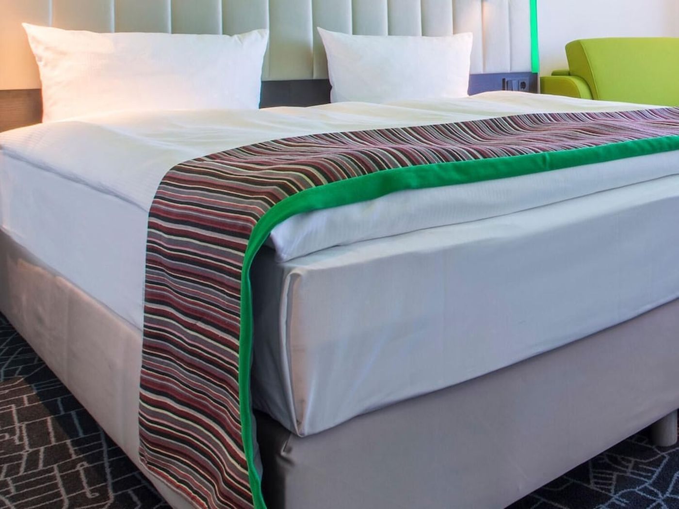 expedia-3163884-8