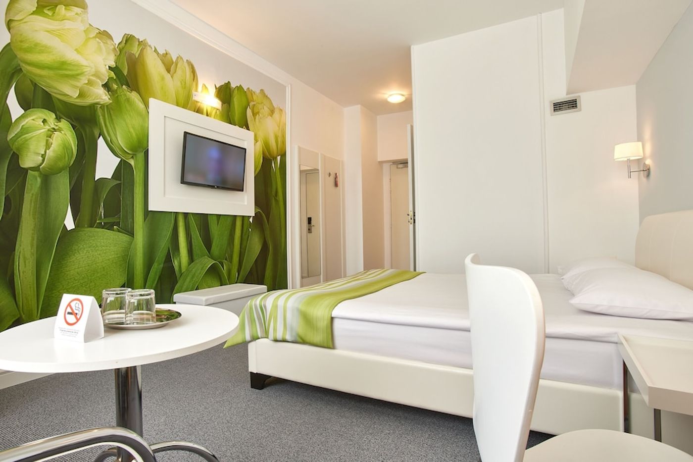 expedia-3166075-21