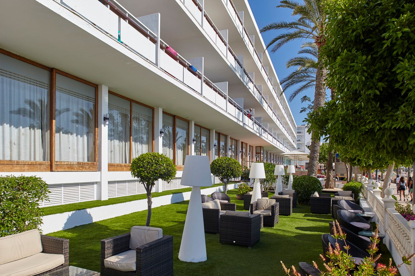 16.12.25 Hotel Arenal