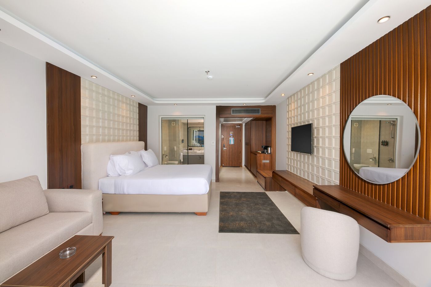 REWAYA MAJESTIC RESORT 08.04