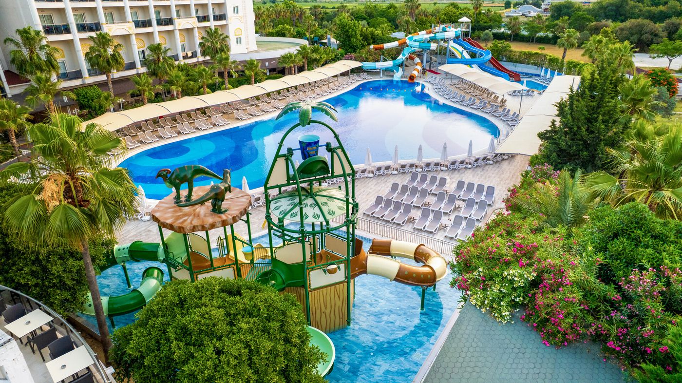 Lake & Riverside Hotel & Spa
