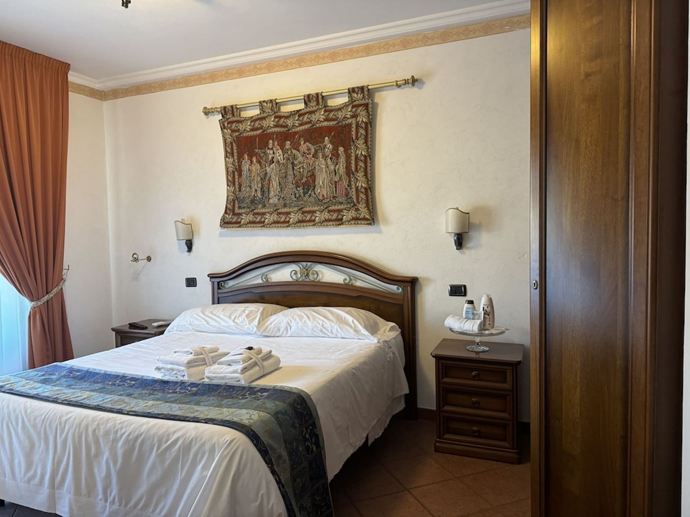 expedia-3161940-23