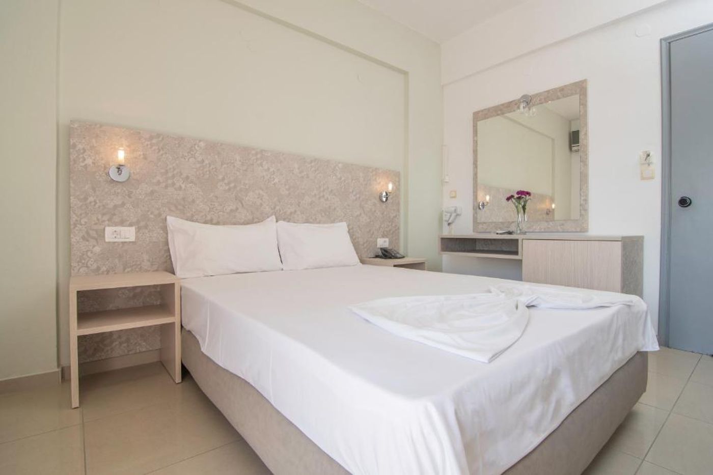 Megim Hotel