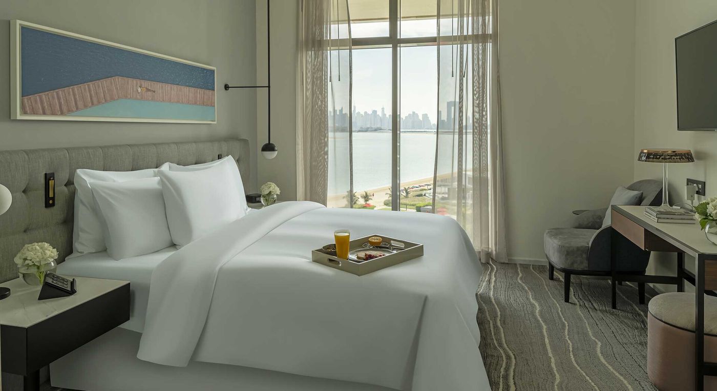 Th8 Palm Dubai Beach Resort 02.03