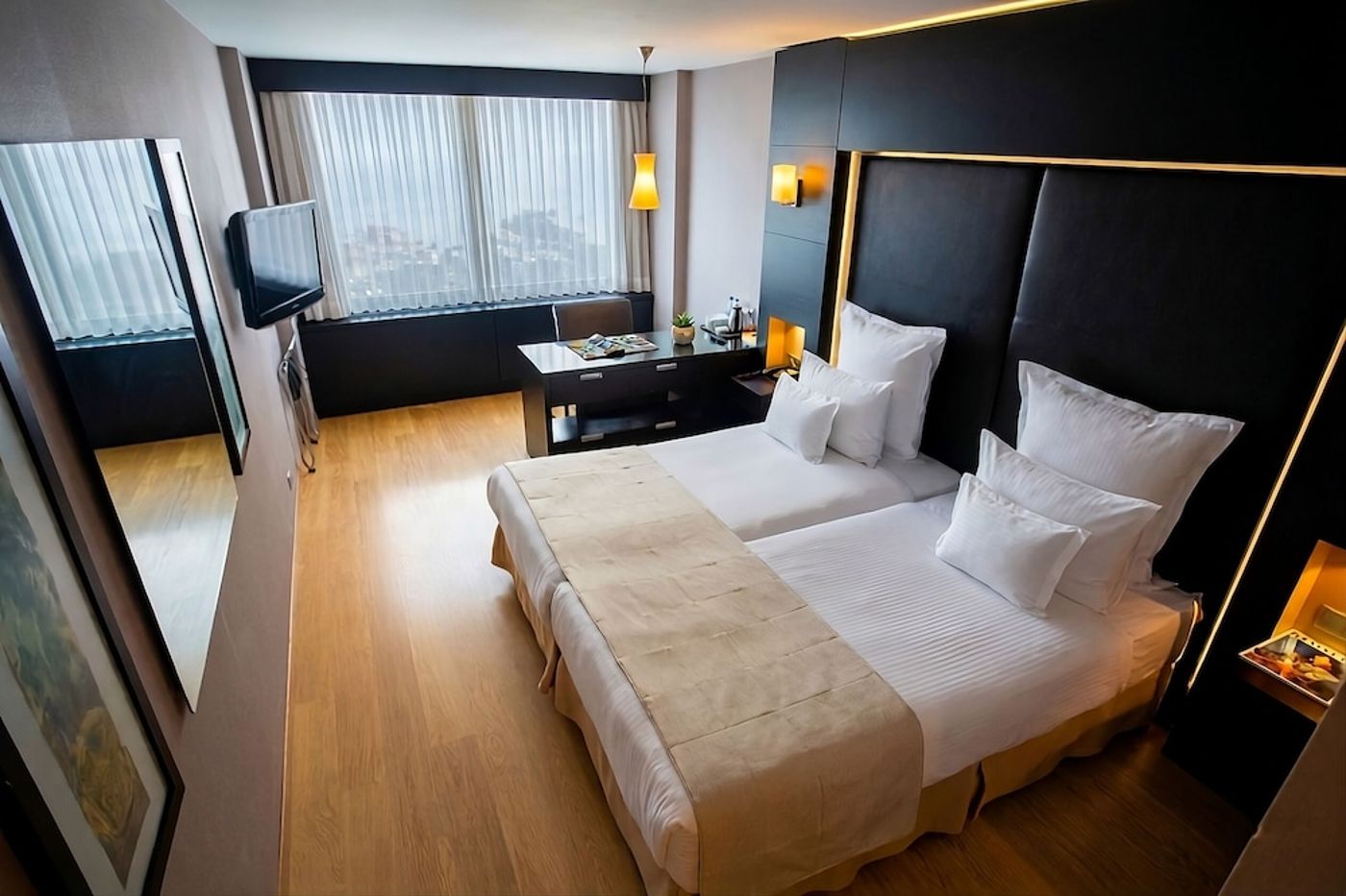 expedia-3161844-15