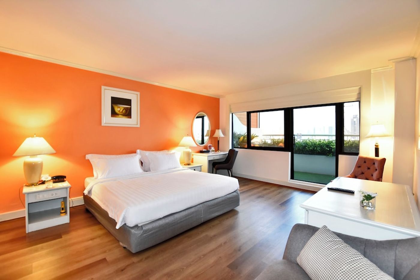 expedia-3165237-14