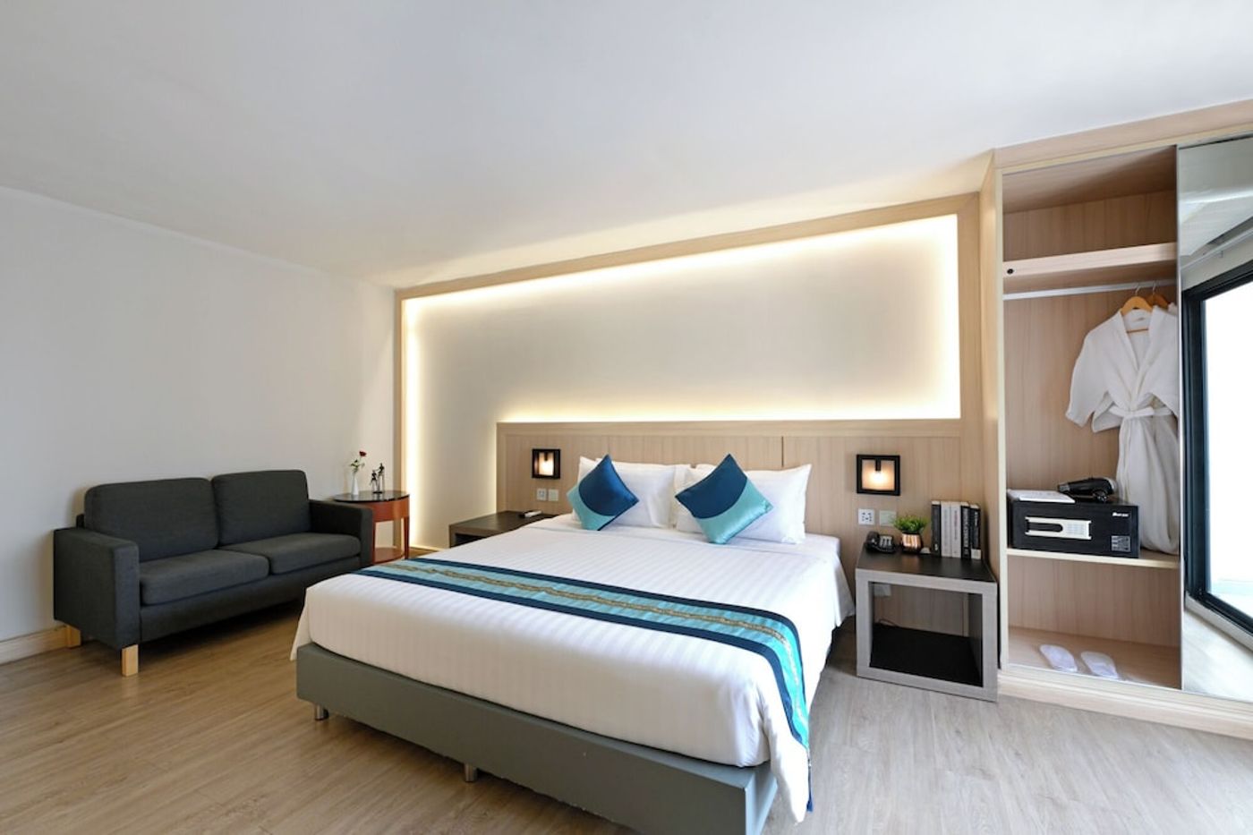 expedia-3162835-20