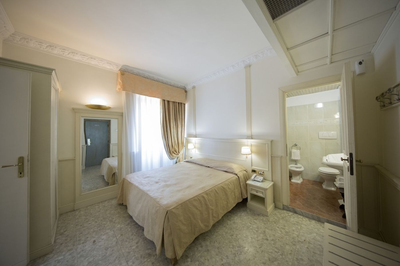 expedia-3163643-22
