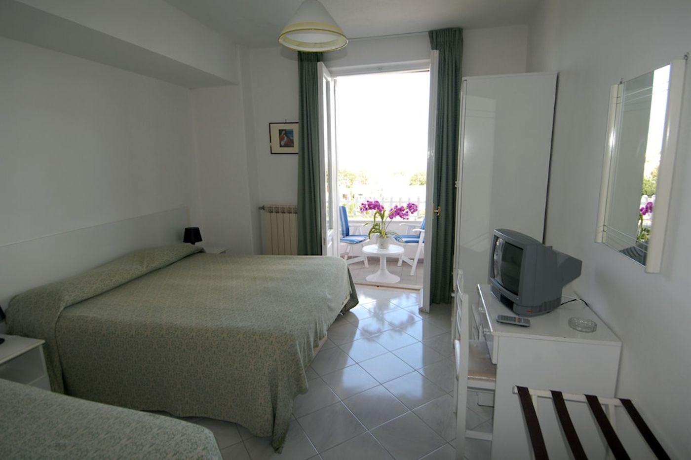 expedia-3166191-16