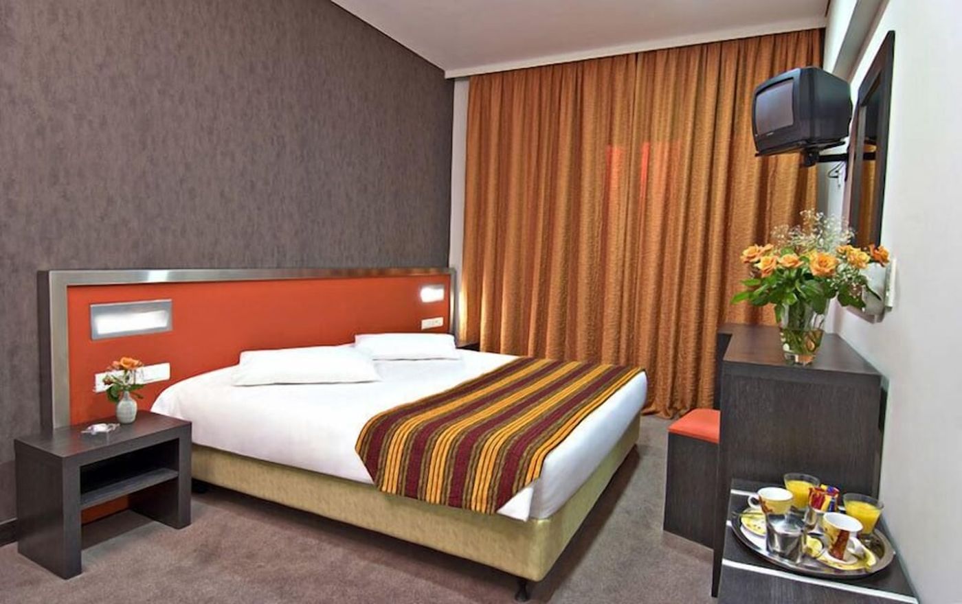 expedia-3163406-14