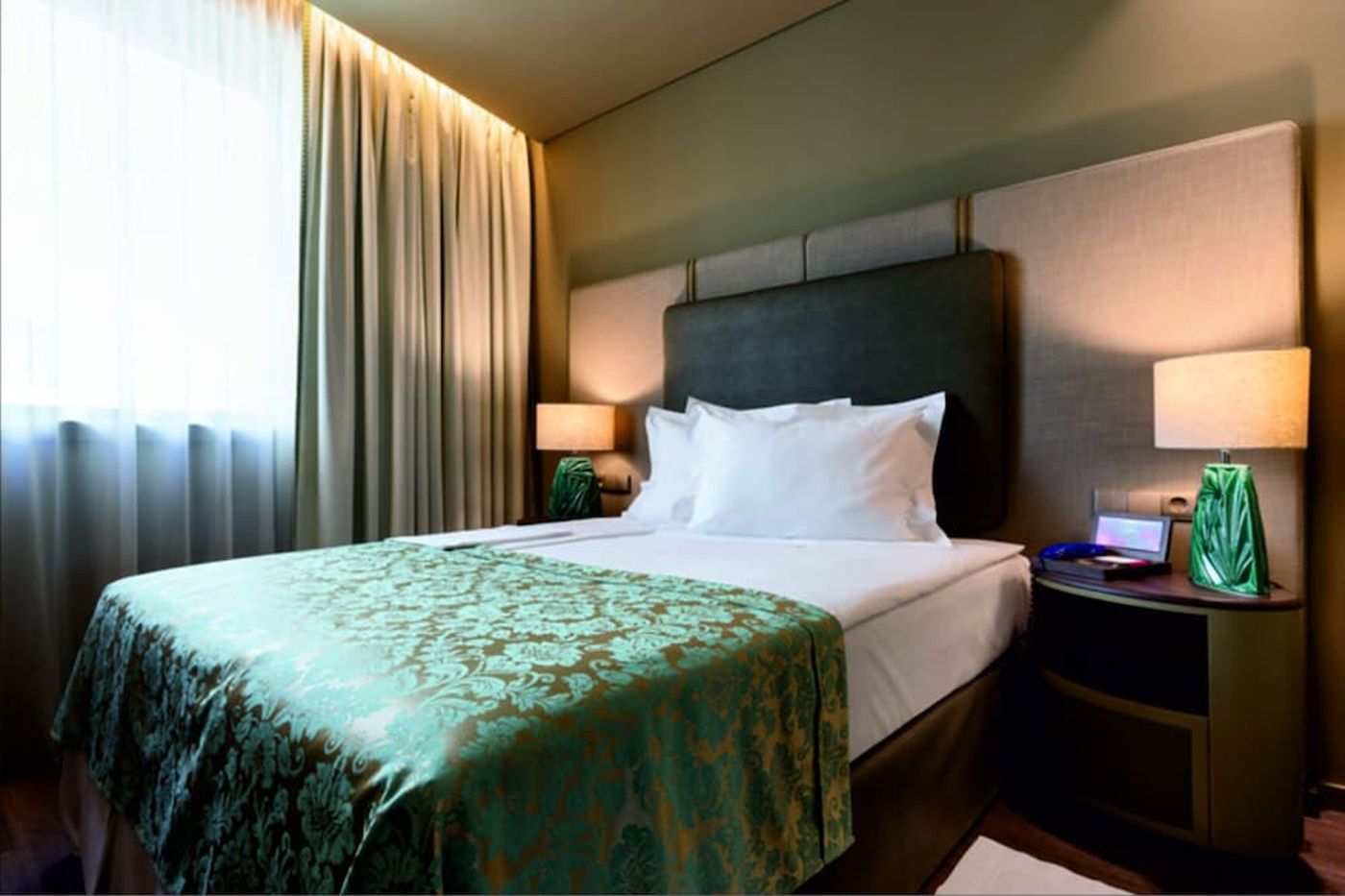 expedia-3164839-10