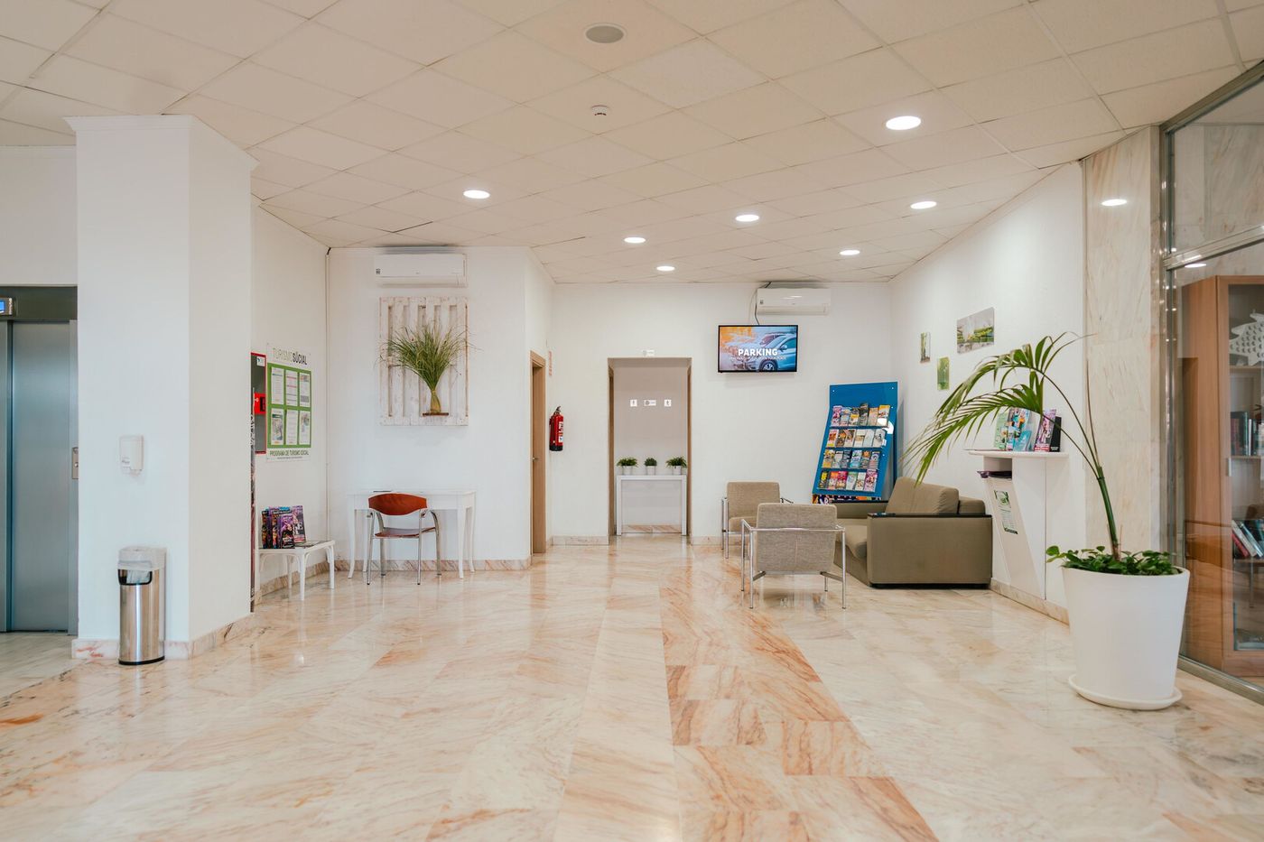 26.05.26 Port Europa Aparthotel