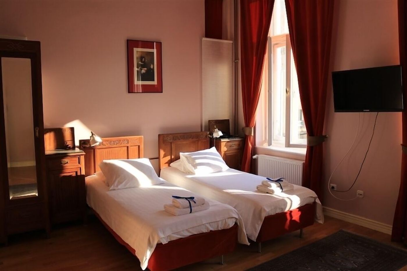 expedia-3165215-25