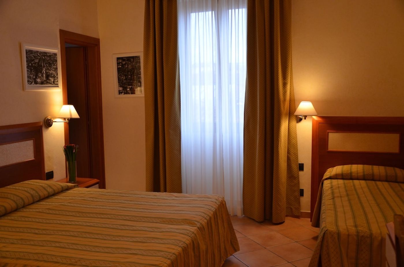 expedia-3160594-4