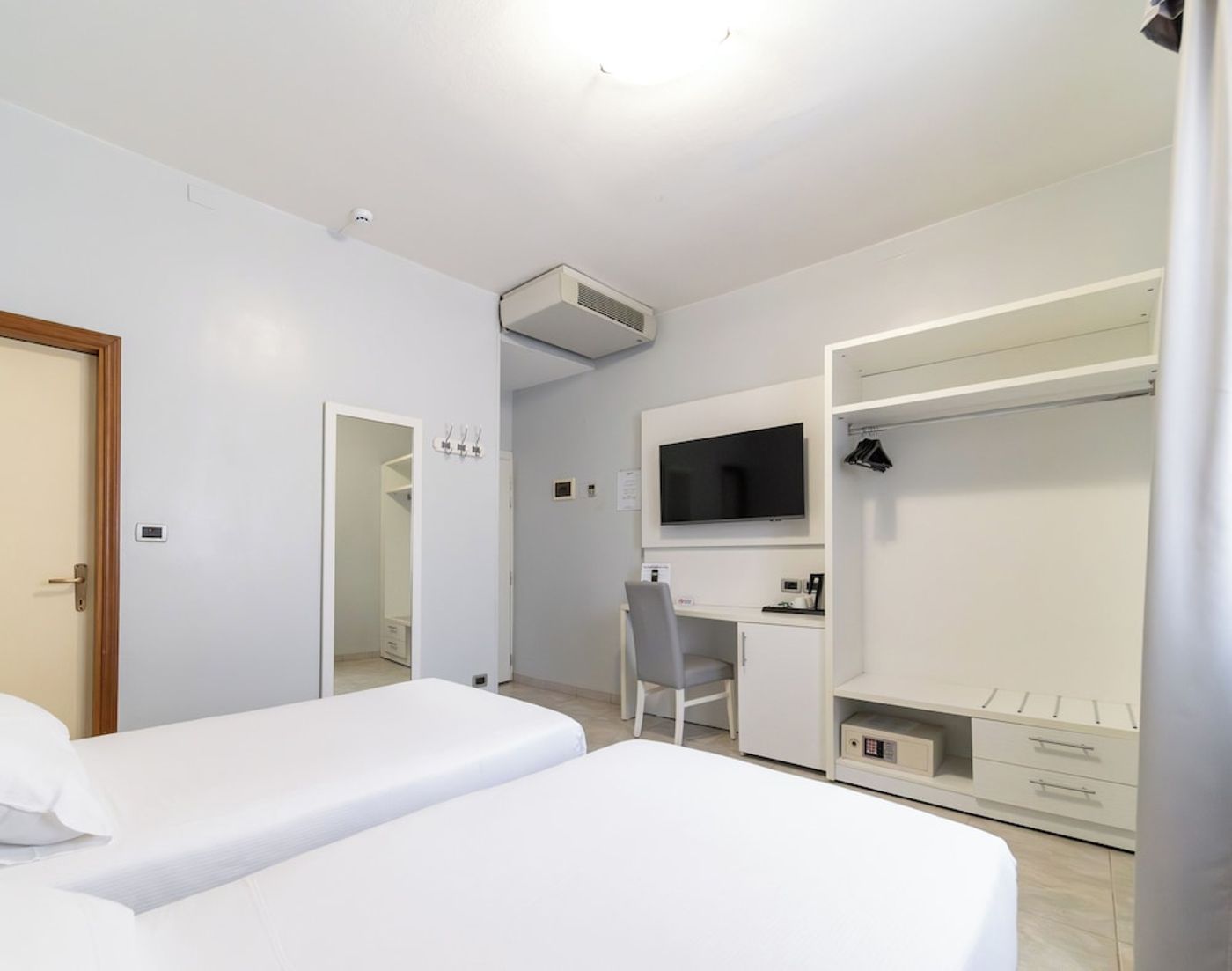 expedia-3160332-11