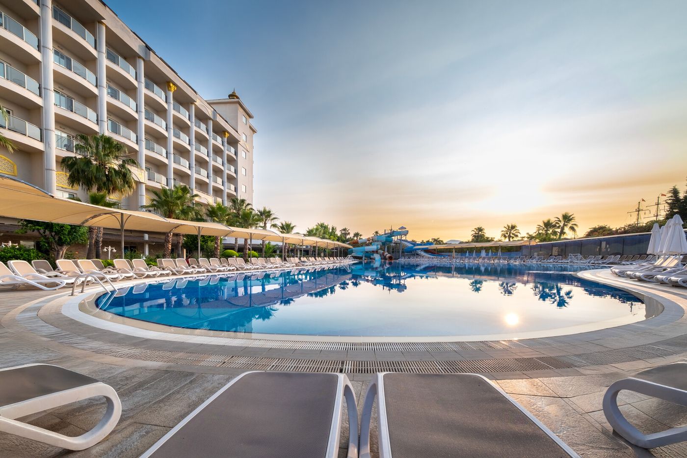 Lake & Riverside Hotel & Spa
