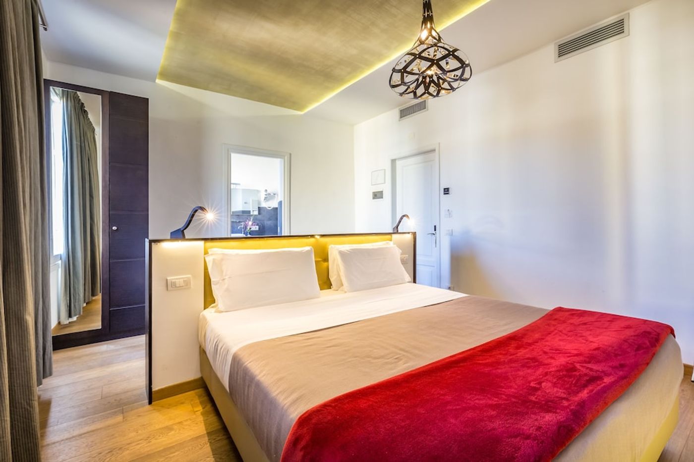expedia-3159359-30