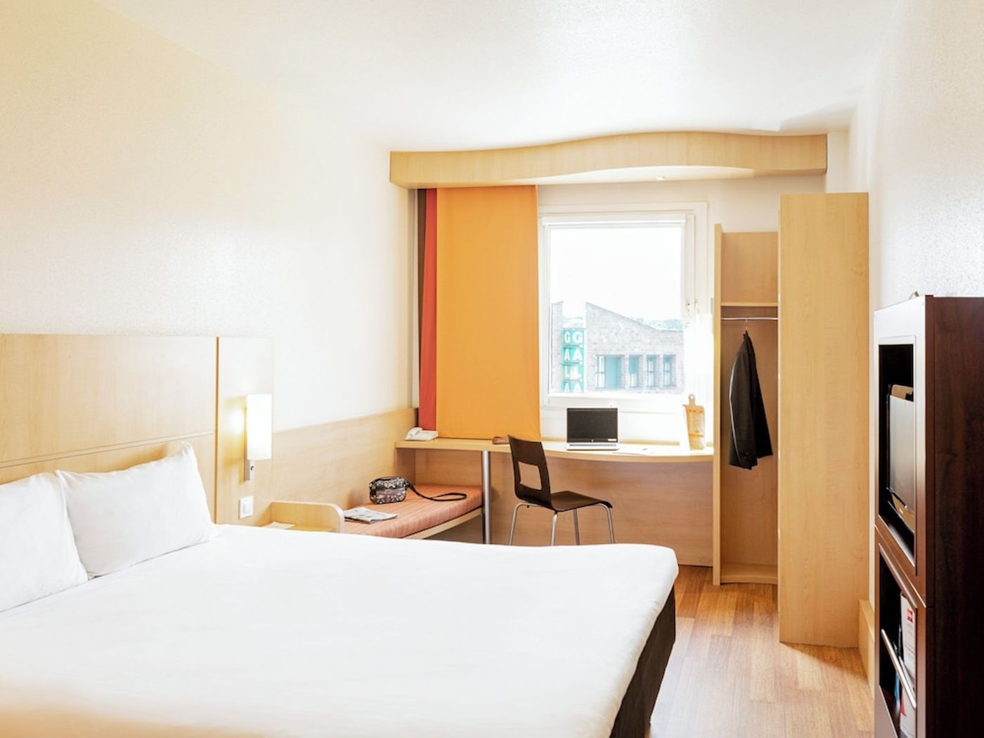 expedia-3161293-16