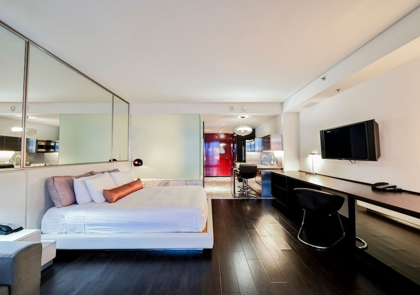 expedia-3161428-30