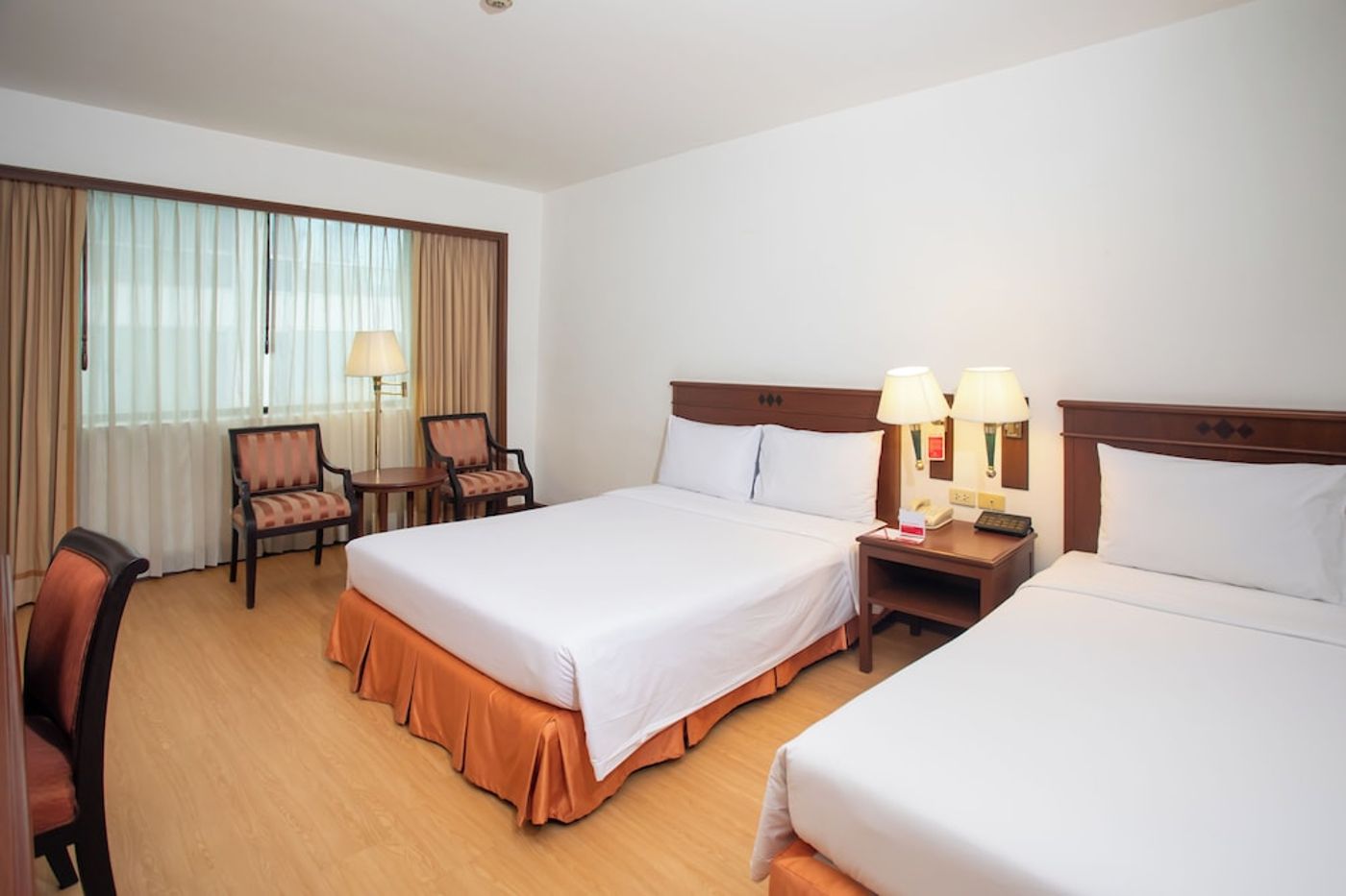 expedia-3162799-25