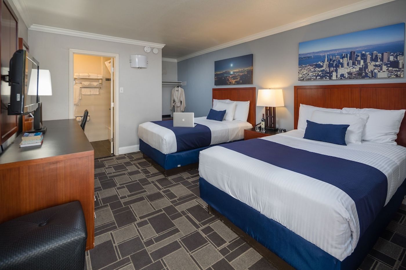expedia-3158744-8