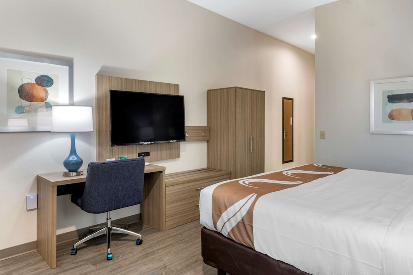 expedia-3160955-10