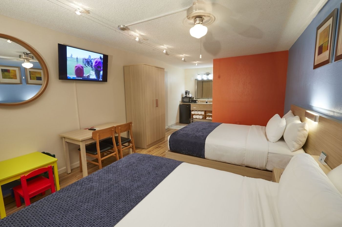expedia-3166513-2