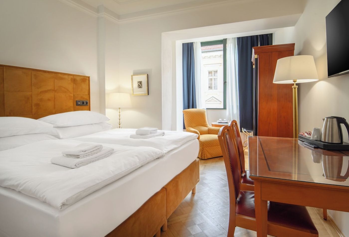 expedia-3158619-1