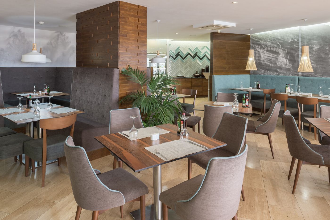 10.12.25 ONA Pearly Grey